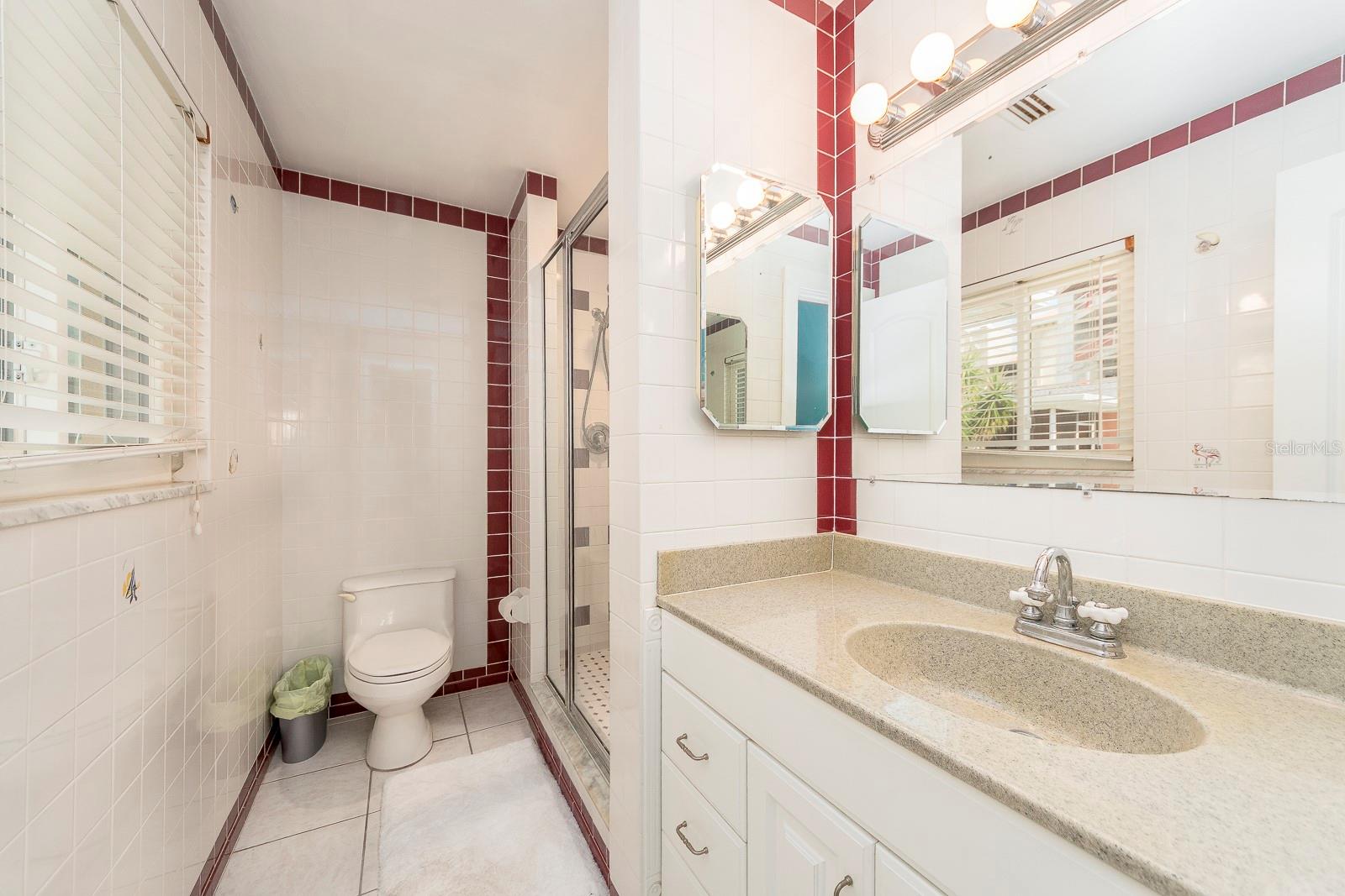 ISLAND VIEW CONDO - Residential