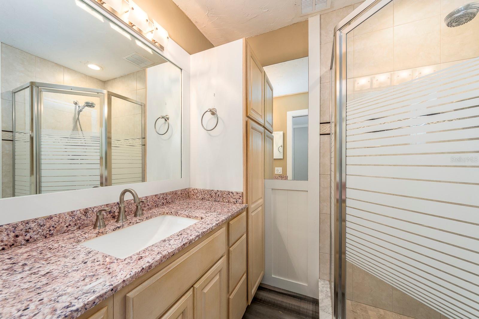 ISLAND VIEW CONDO - Residential