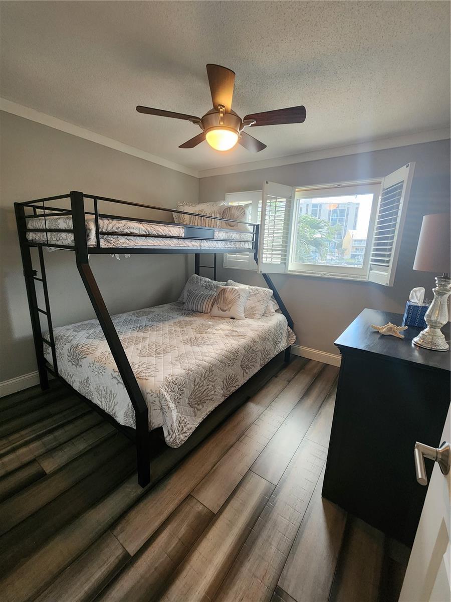 ISLAND VIEW CONDO - Residential
