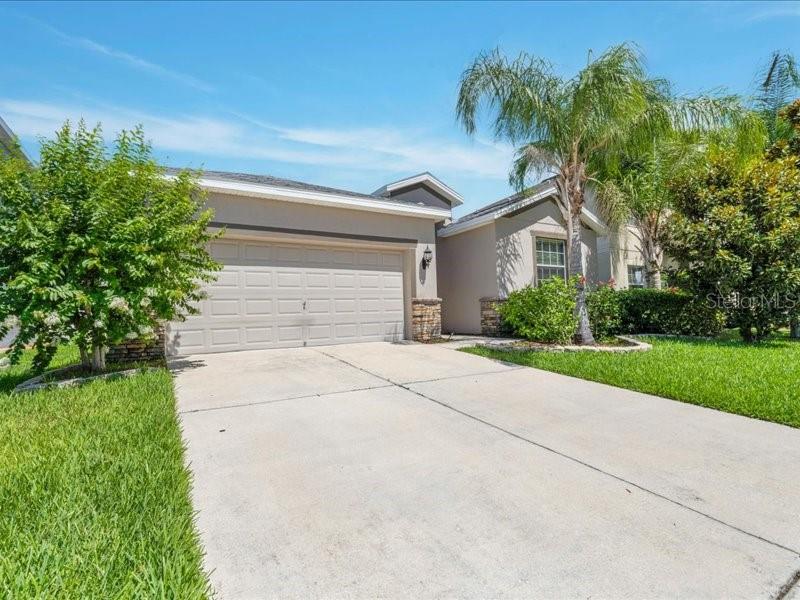 1569 THETFORD CIRCLE