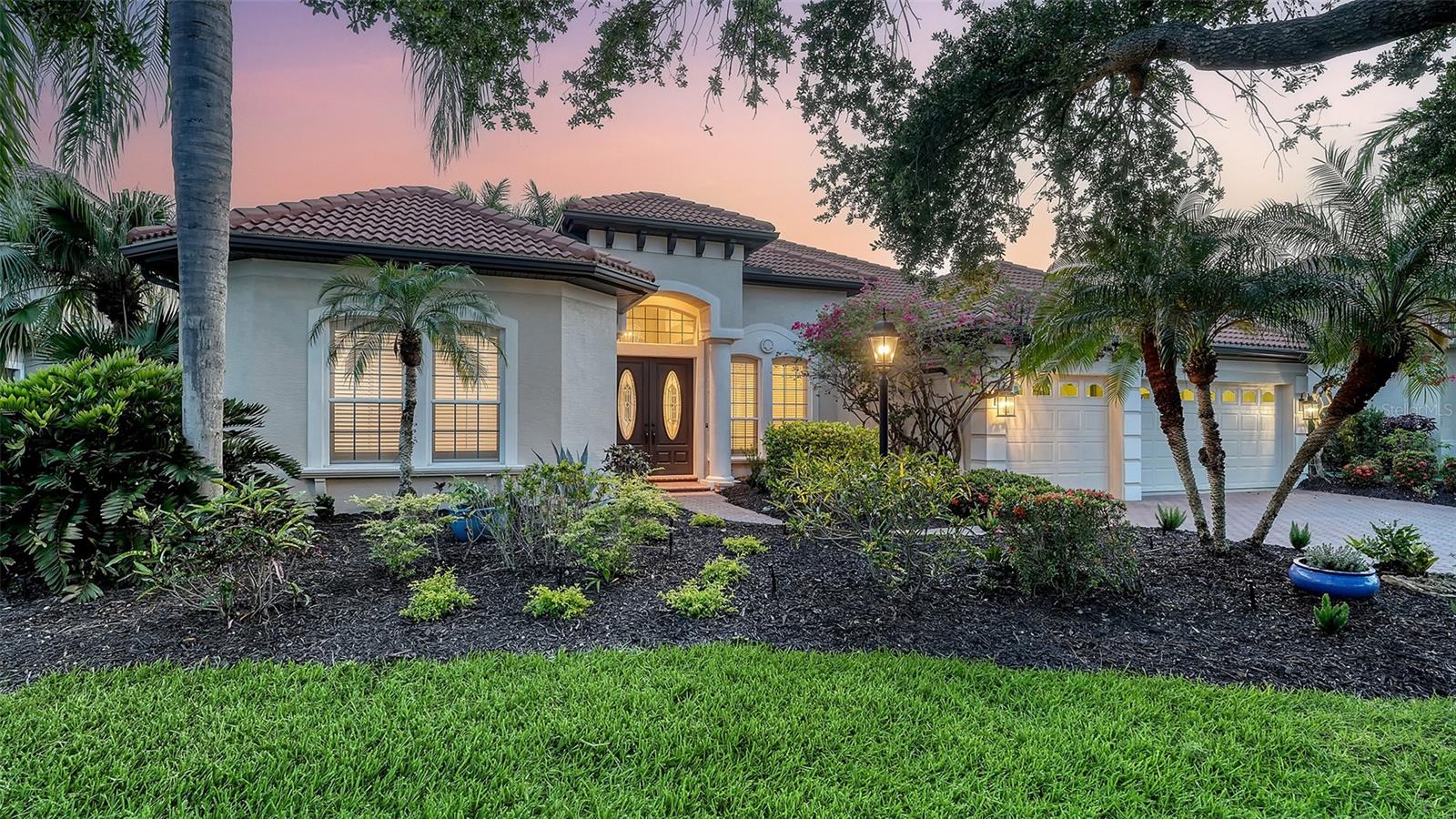 6914 DOMINION LANE