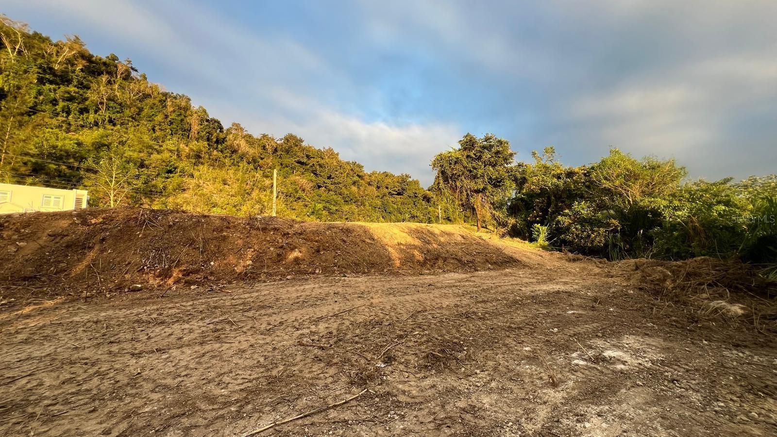 Unique Opportunity! Land for Sale in Lomas de Manatubón
Prime location in one of the most exclusive and peaceful neighborhoods.