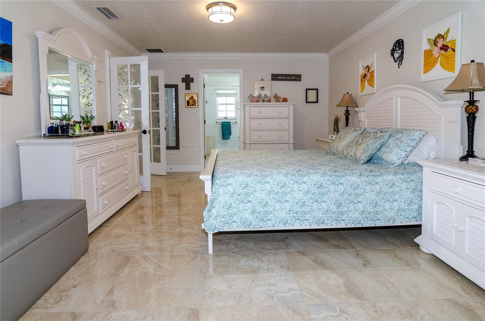 UNDEROAKS - Residential