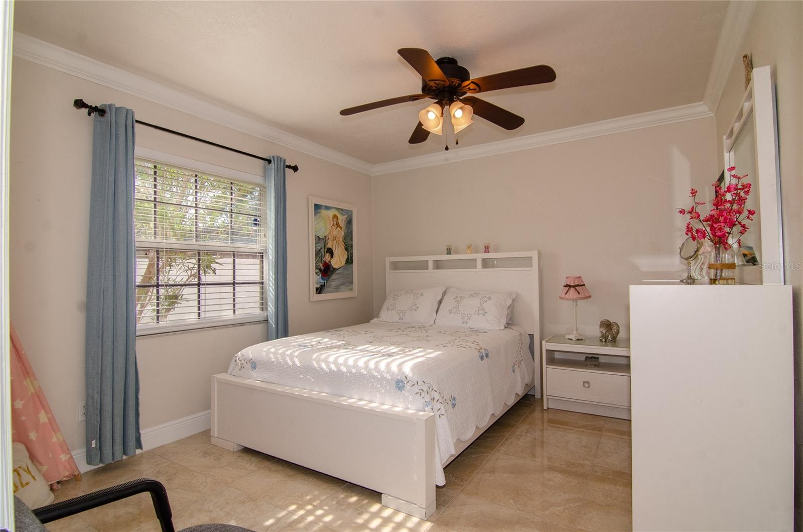 UNDEROAKS - Residential