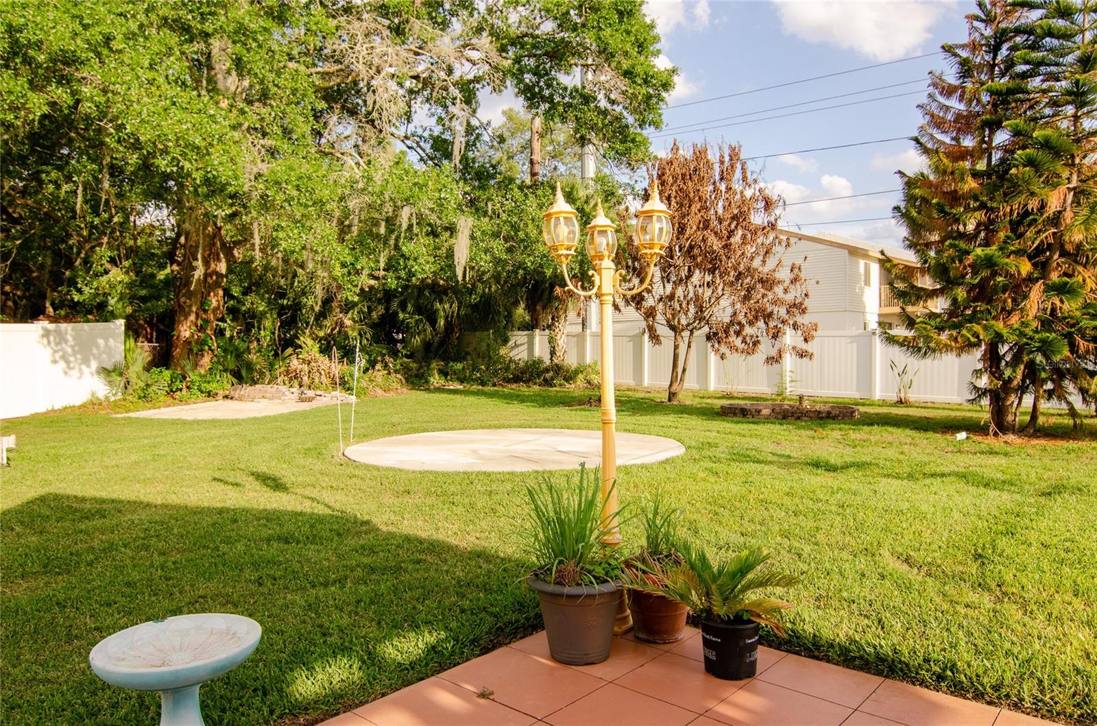 UNDEROAKS - Residential