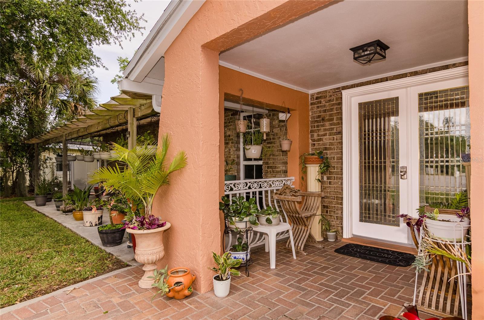 410 SILVER OAK LANE