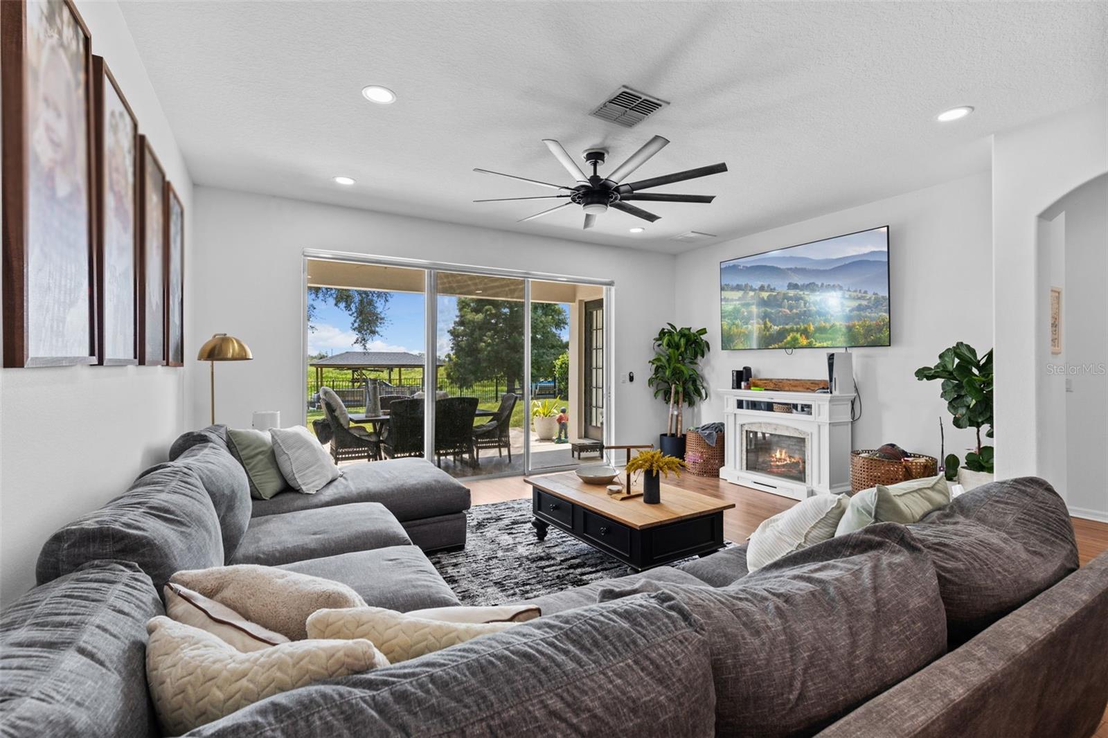 GROVELAND WATERSIDE POINTE PH 01 - Residential