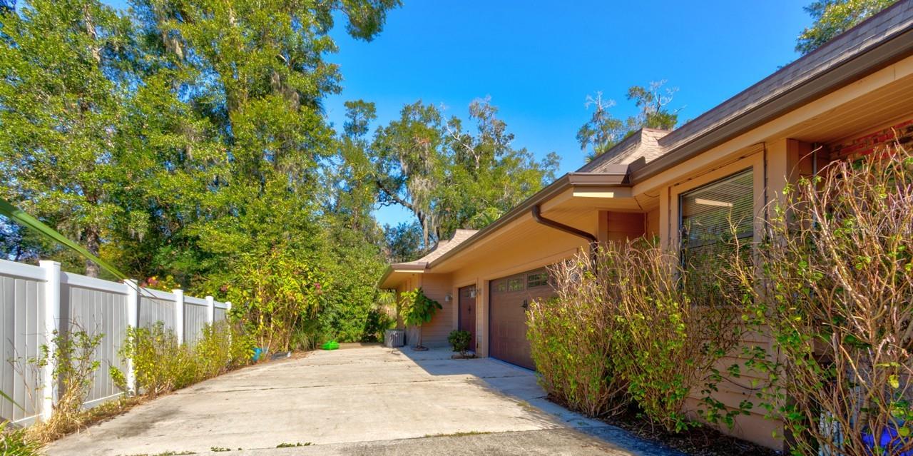 SPRUCE CREEK - Residential