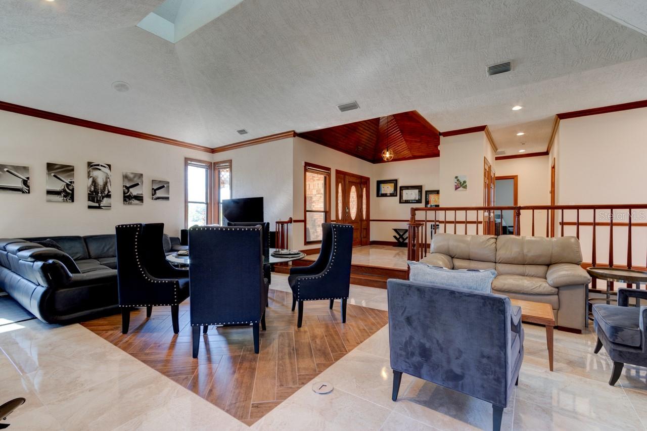 SPRUCE CREEK - Residential