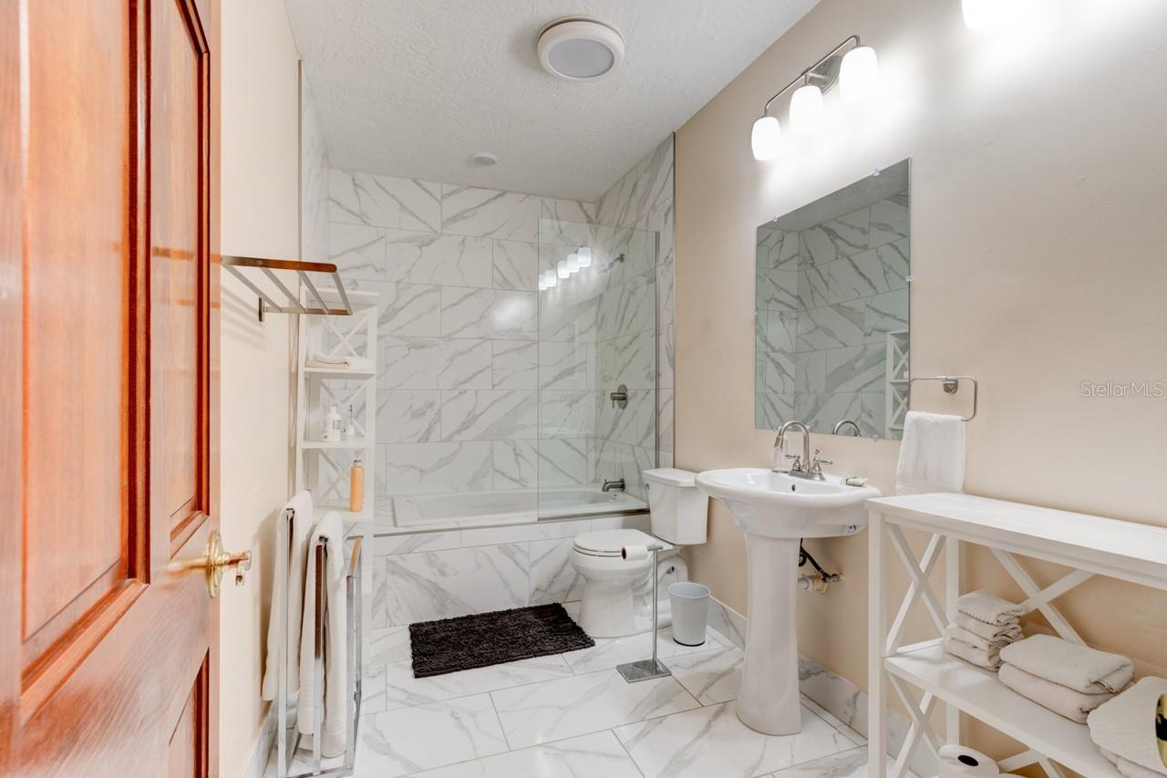 SPRUCE CREEK - Residential