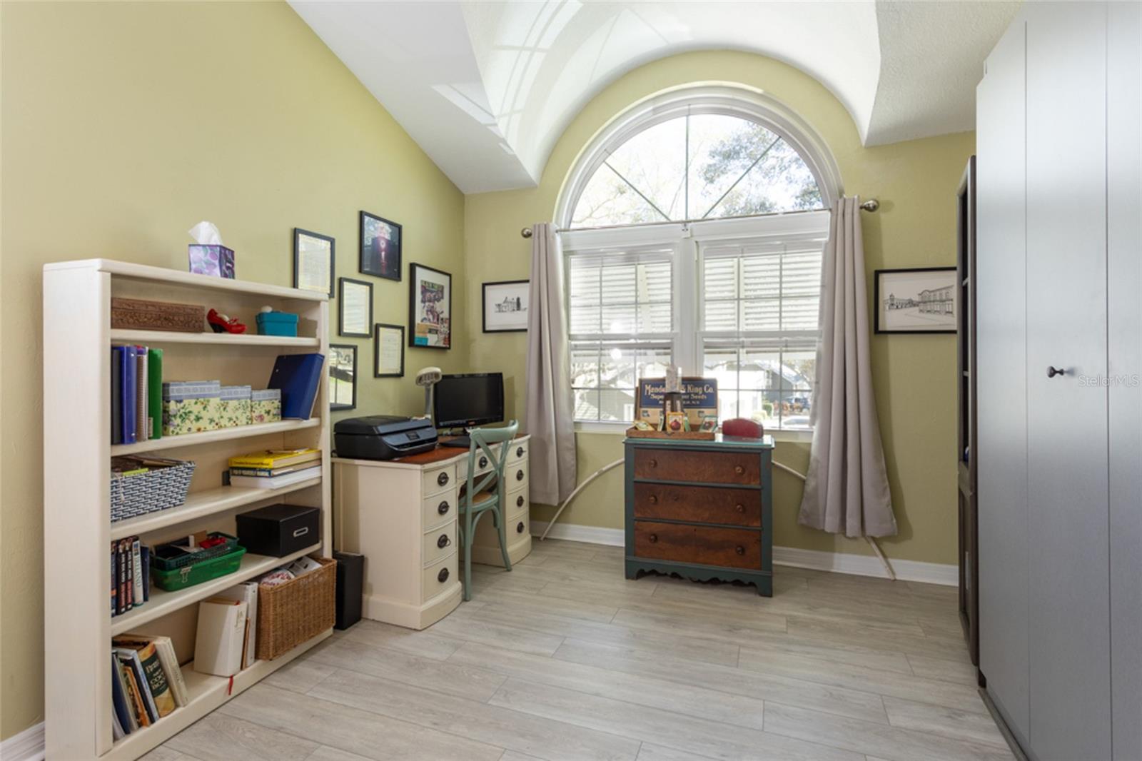 LIVE OAK PH 01 - Residential