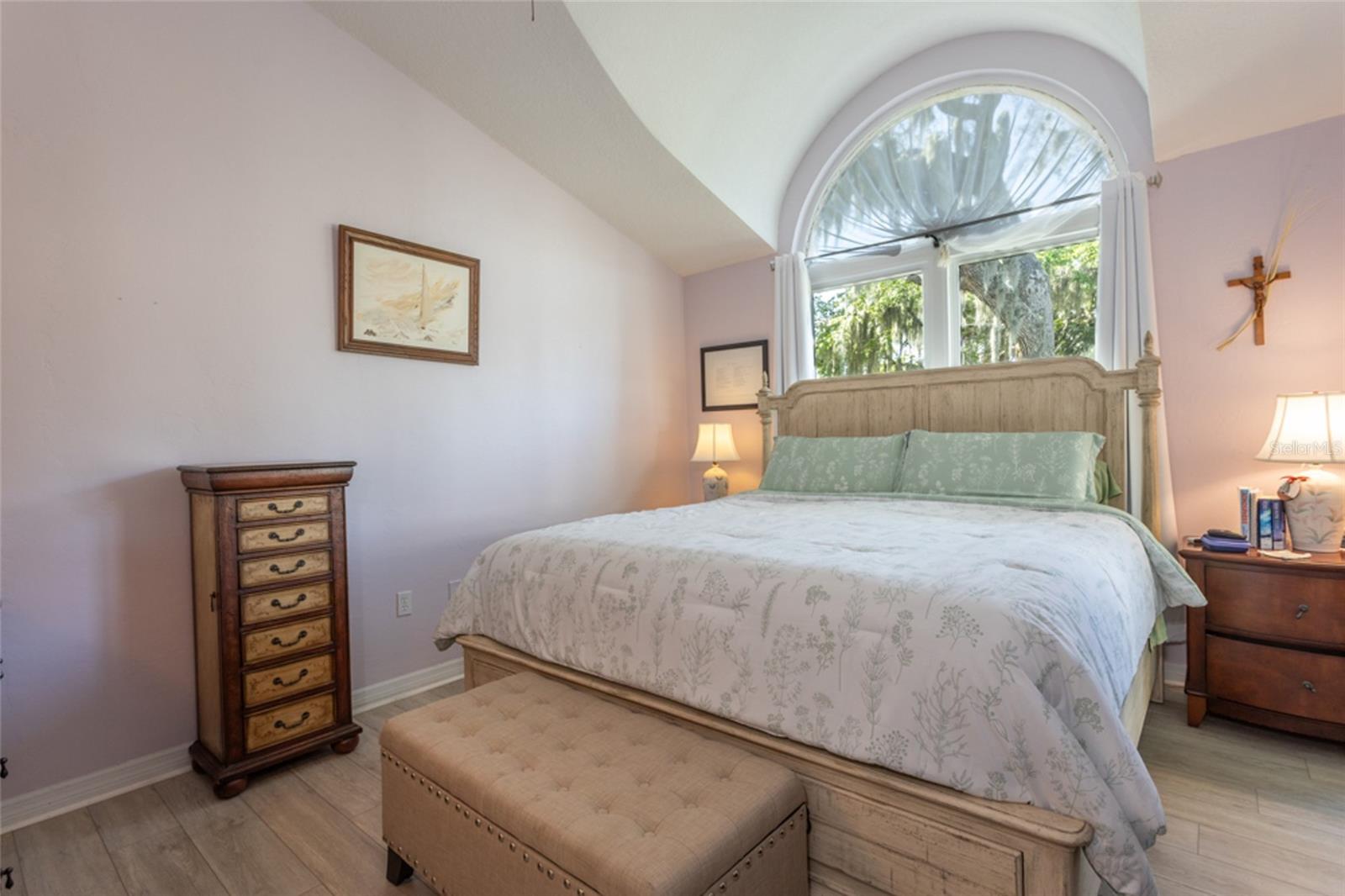 LIVE OAK PH 01 - Residential