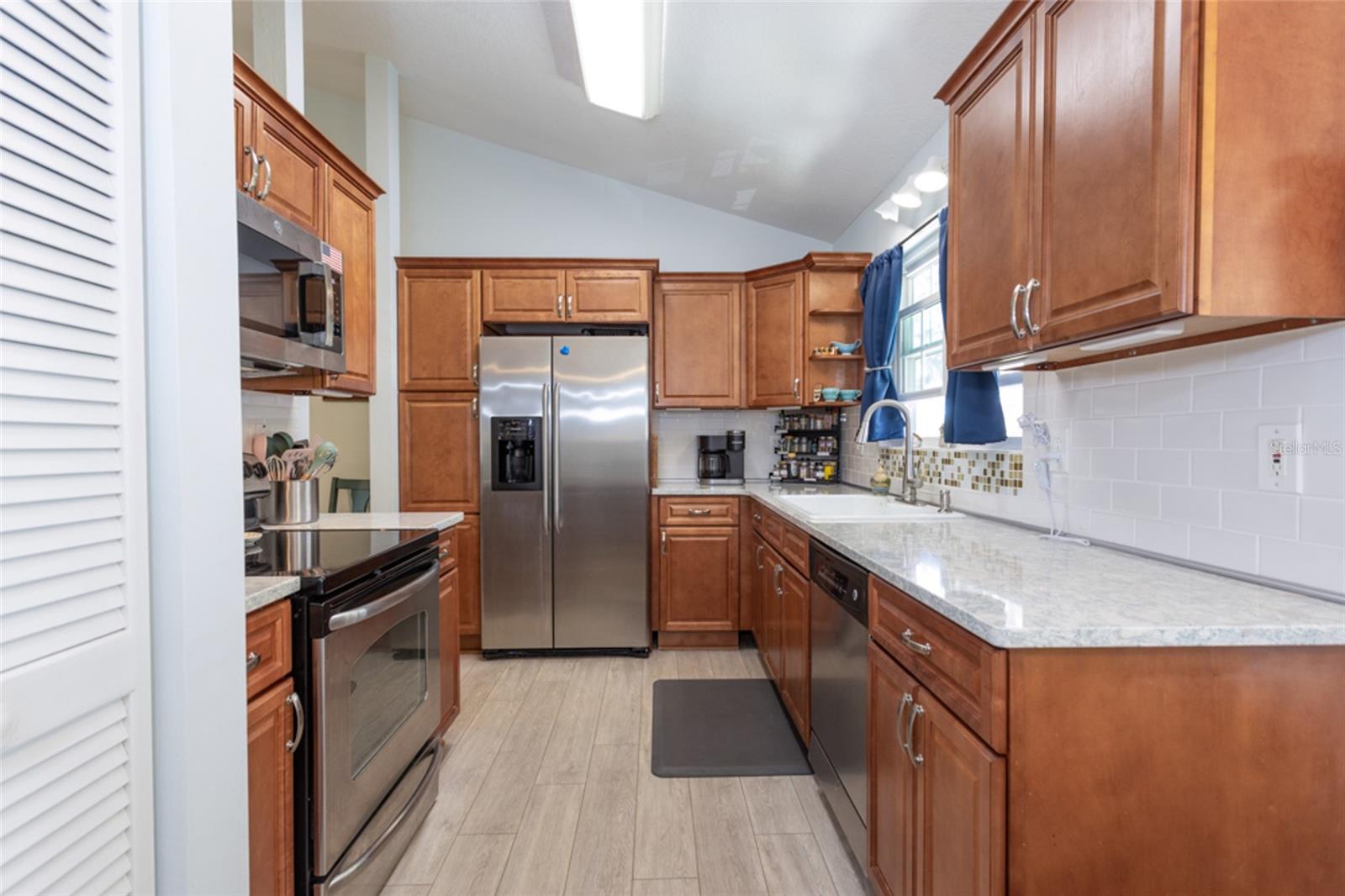 LIVE OAK PH 01 - Residential