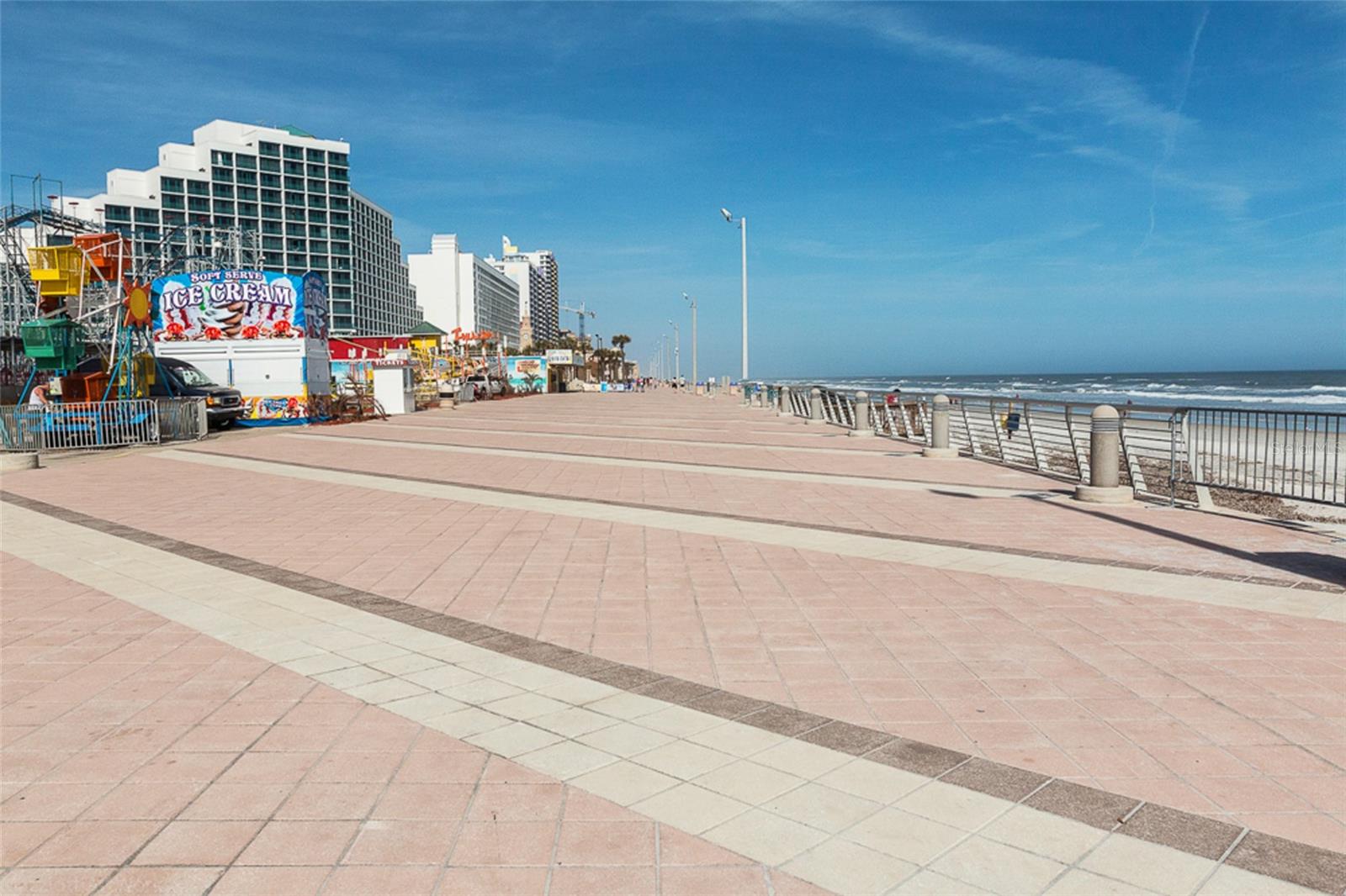 LIVE OAK PH 01 - Residential