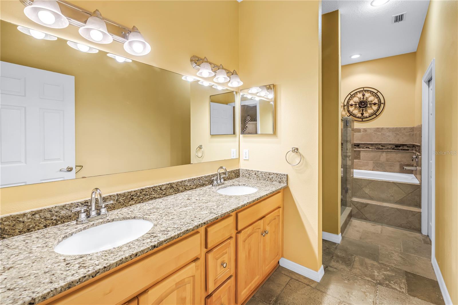 EWING PLACE - Residential