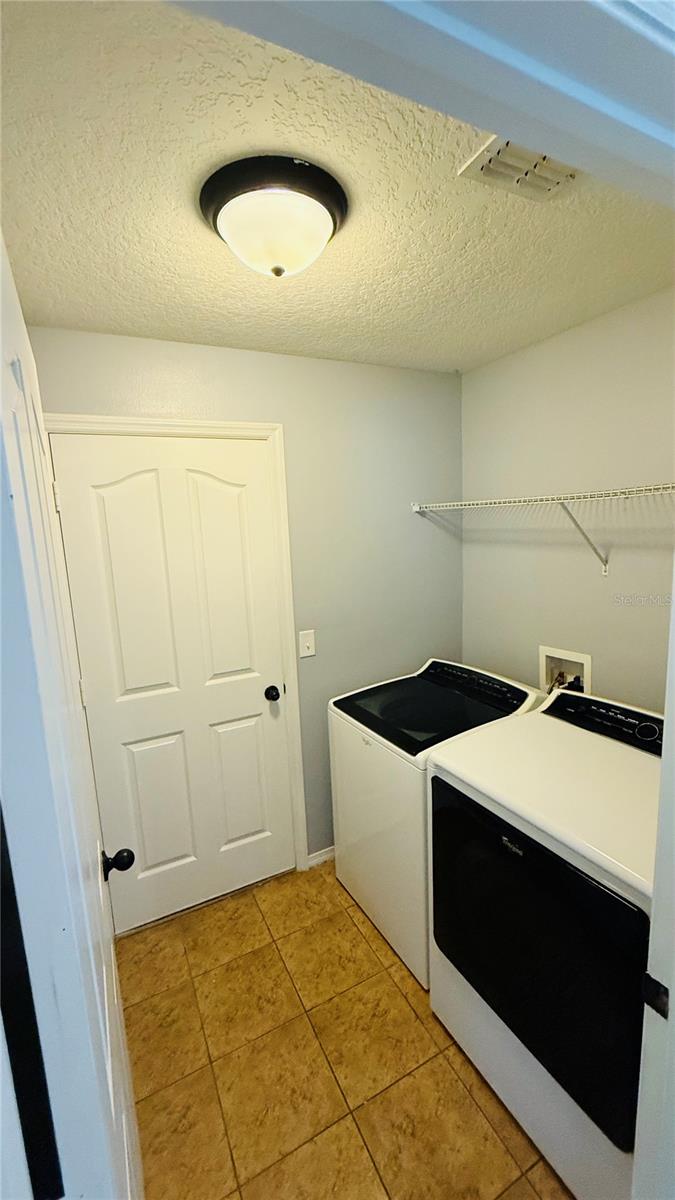 SHINGLE CREEK RESERVE AT THE OAKS PH 7 REP 2 - Residential Lease