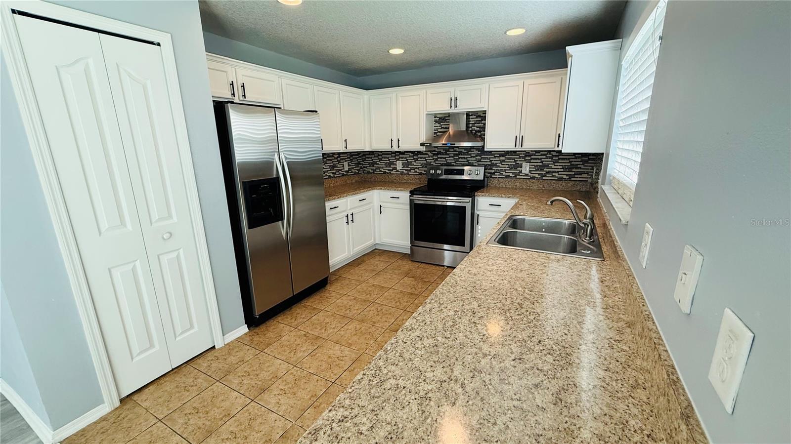 SHINGLE CREEK RESERVE AT THE OAKS PH 7 REP 2 - Residential Lease