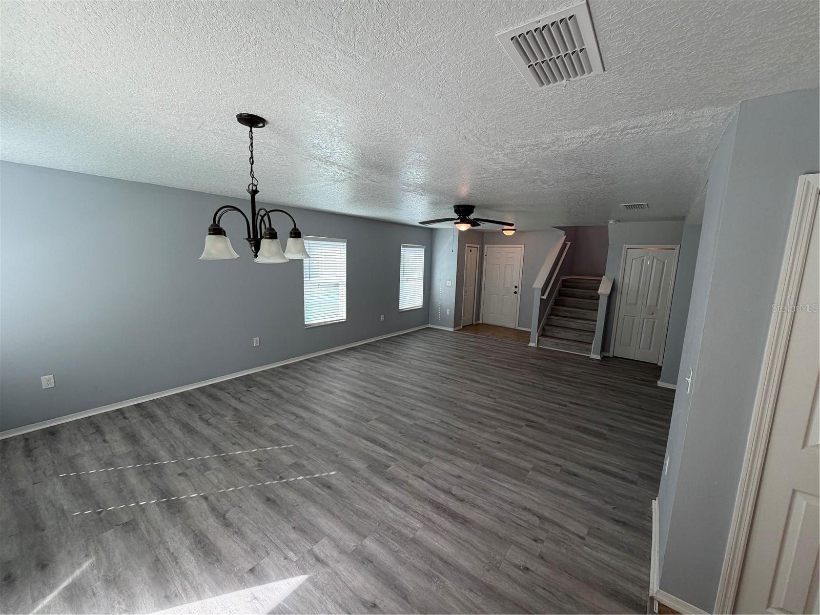 SHINGLE CREEK RESERVE AT THE OAKS PH 7 REP 2 - Residential Lease