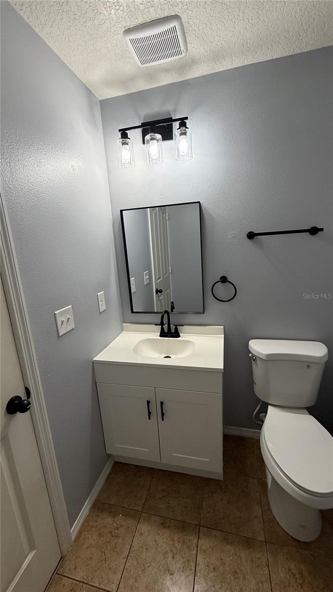 SHINGLE CREEK RESERVE AT THE OAKS PH 7 REP 2 - Residential Lease