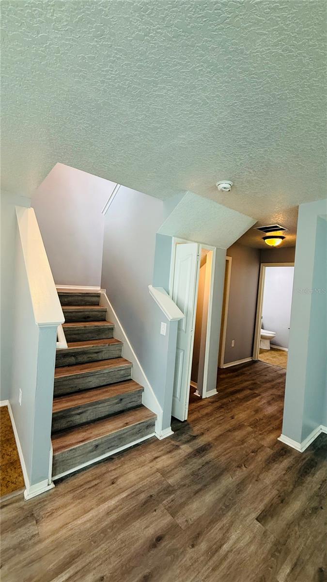 SHINGLE CREEK RESERVE AT THE OAKS PH 7 REP 2 - Residential Lease