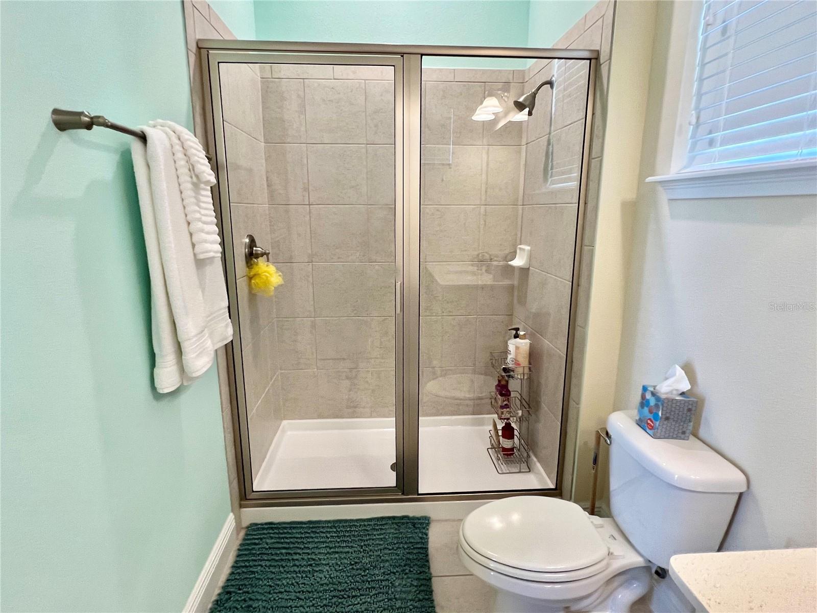 ROLLING OAKS PH 5 - Residential Lease