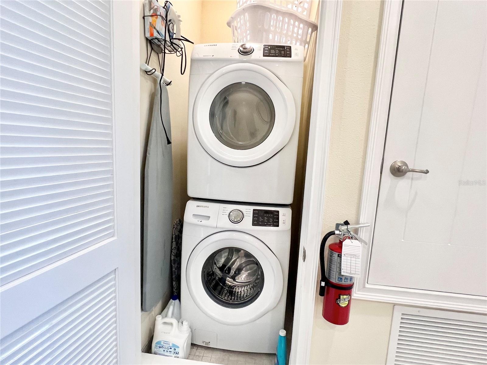 ROLLING OAKS PH 5 - Residential Lease