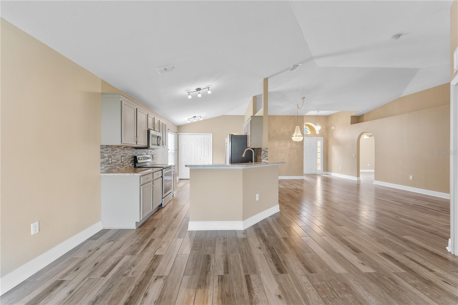 STONEWOOD CROSSINGS PH 1 - Residential Lease