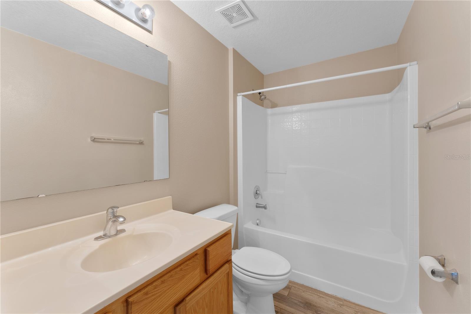 STONEWOOD CROSSINGS PH 1 - Residential Lease