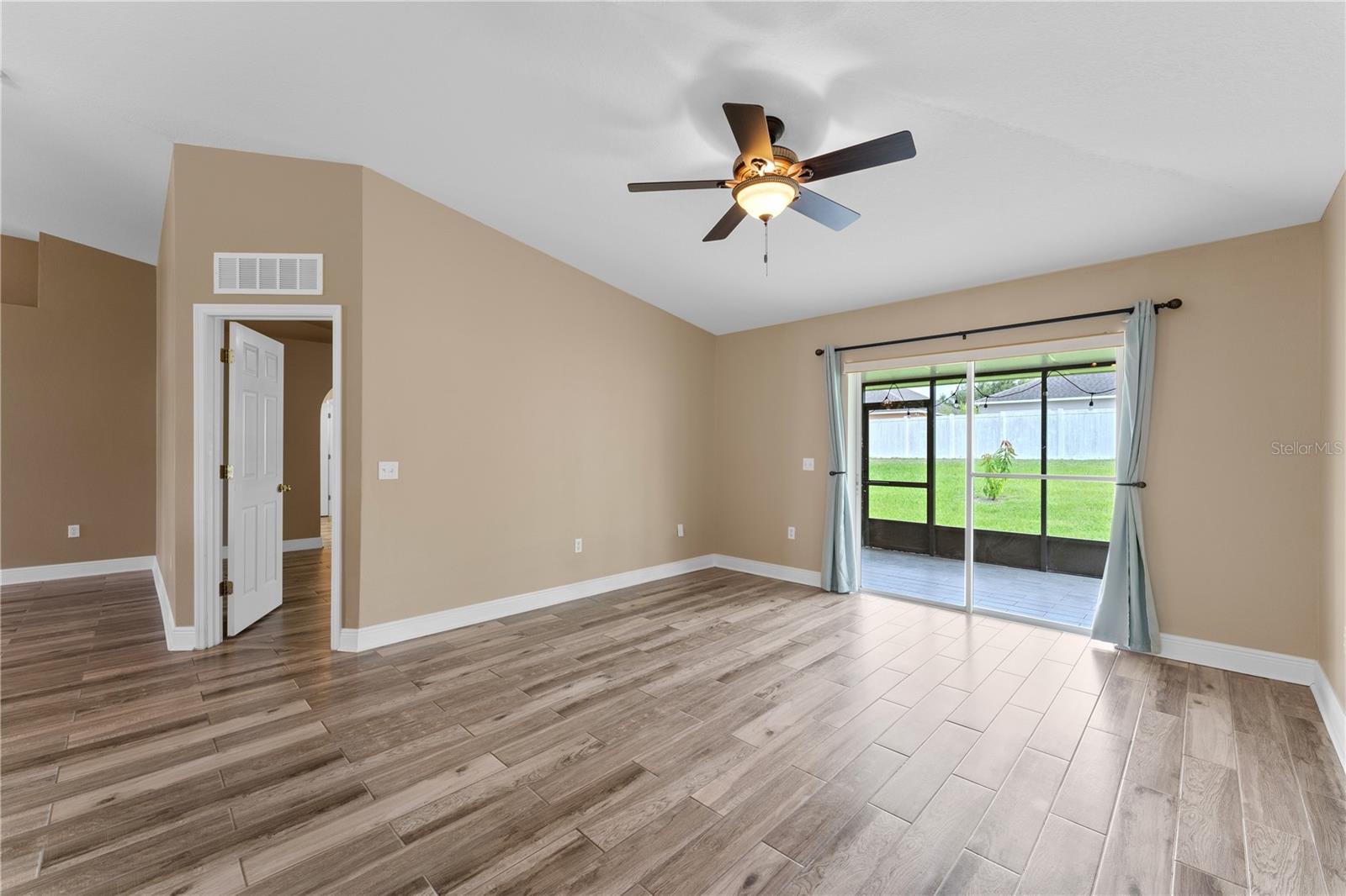 STONEWOOD CROSSINGS PH 1 - Residential Lease