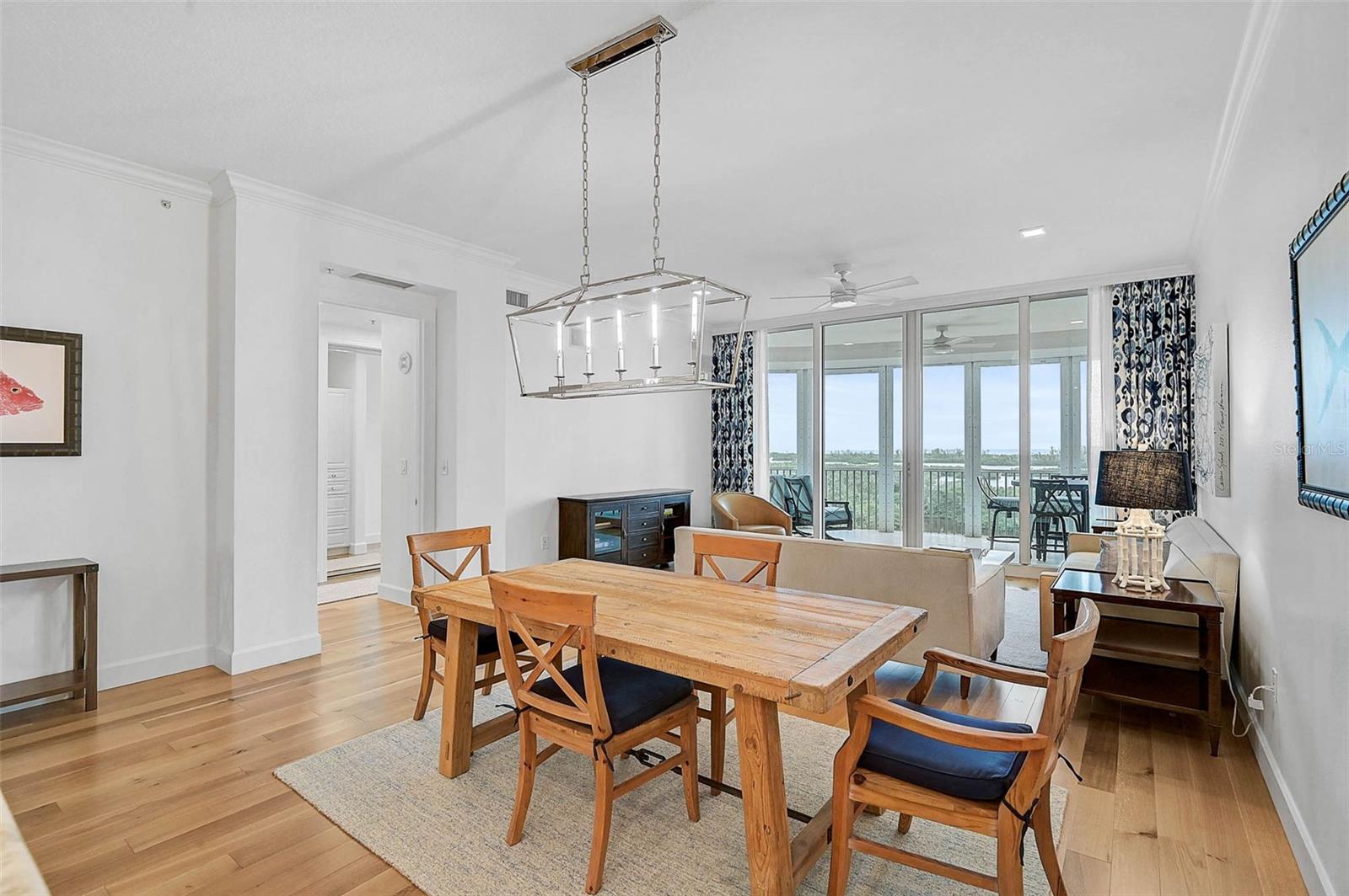 MERIDIAN AT THE OAKS PRESERVE - Residential Lease