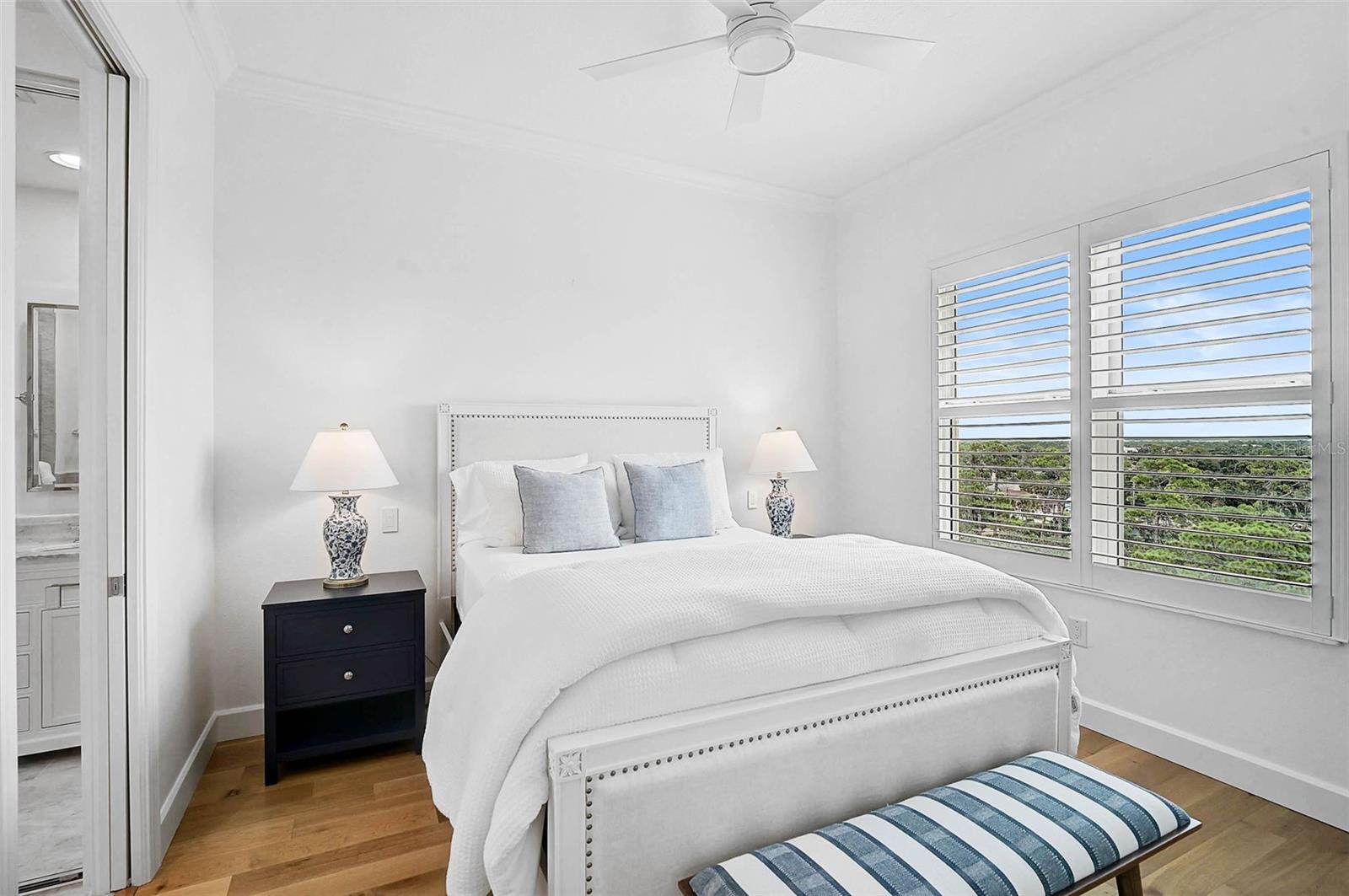 MERIDIAN AT THE OAKS PRESERVE - Residential Lease