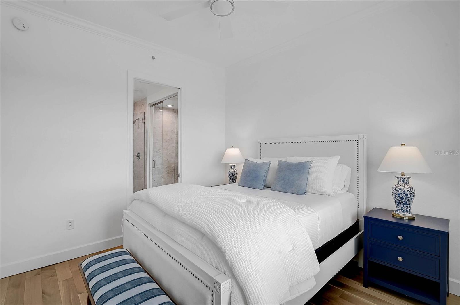 MERIDIAN AT THE OAKS PRESERVE - Residential Lease