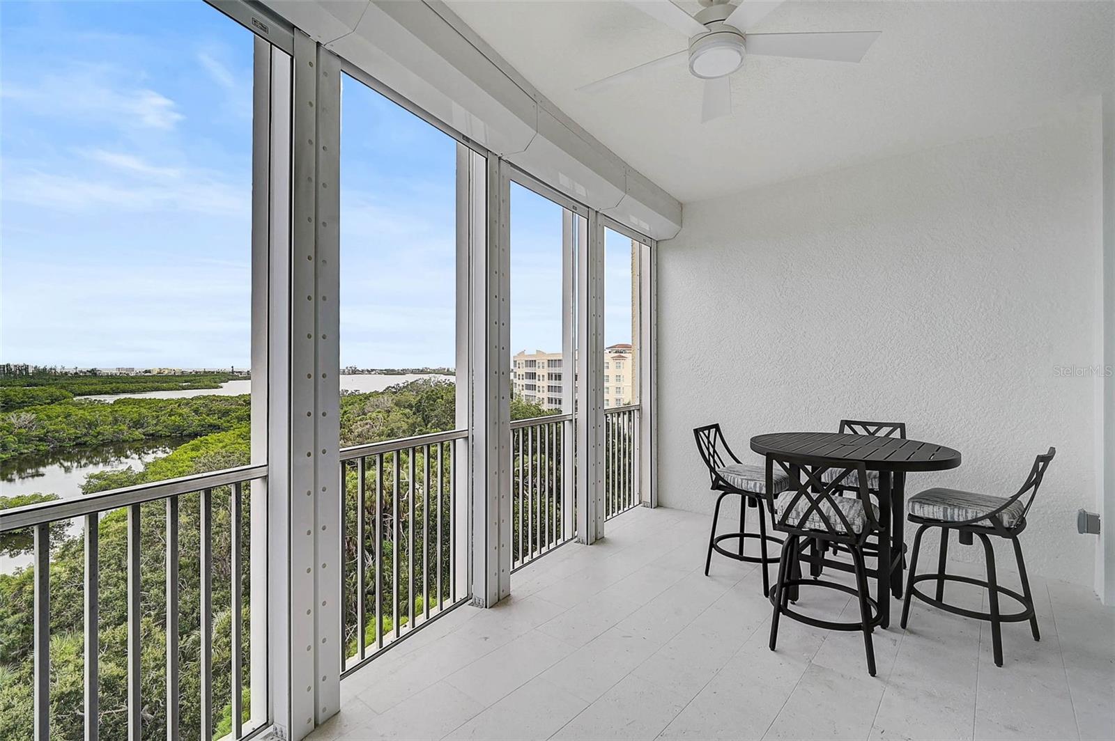 MERIDIAN AT THE OAKS PRESERVE - Residential Lease