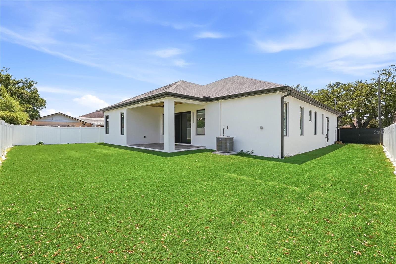 OAKWOOD VILLA - Residential