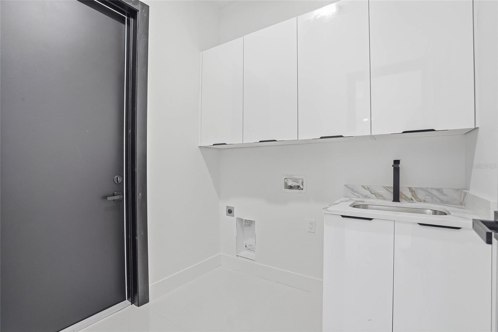 OAKWOOD VILLA - Residential