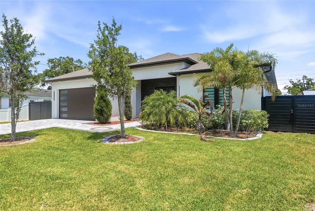 Photo of 7013 N Clearview Avenue, Tampa, FL 33614 (MLS # TB8507236)