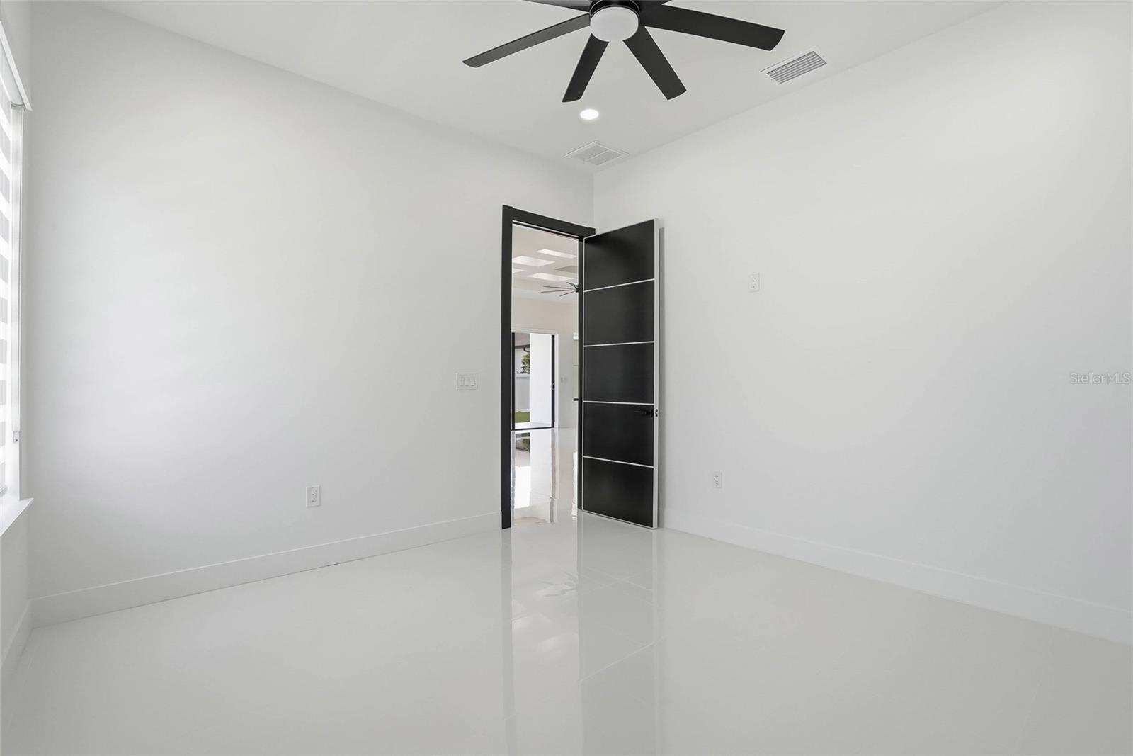 OAKWOOD VILLA - Residential