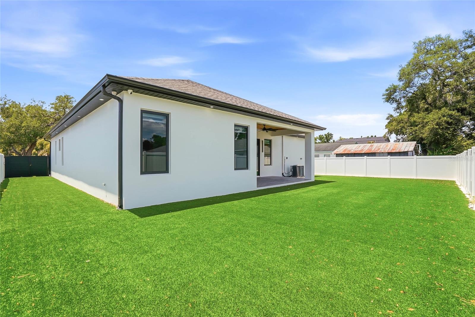 OAKWOOD VILLA - Residential