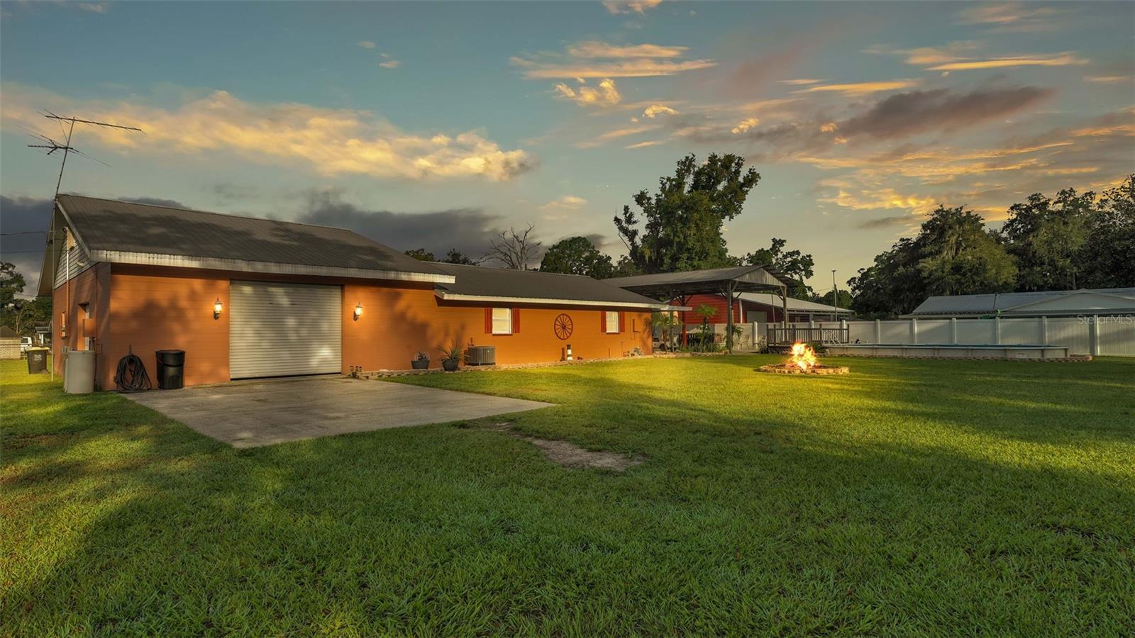 4390 SUNNYSIDE DRIVE