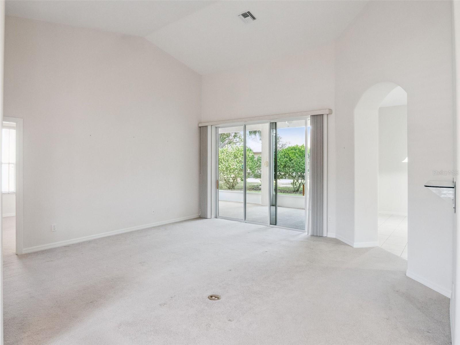 ROYAL HIGHLANDS PH 02-B LT 1317 PB 50 PG - Residential