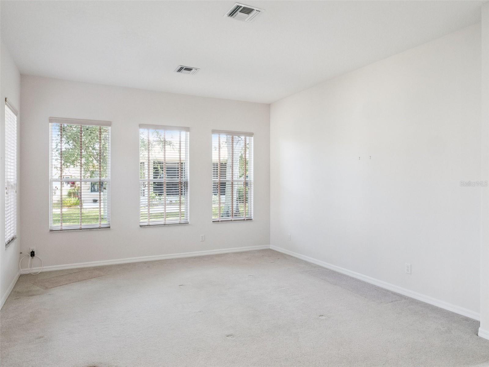 ROYAL HIGHLANDS PH 02-B LT 1317 PB 50 PG - Residential