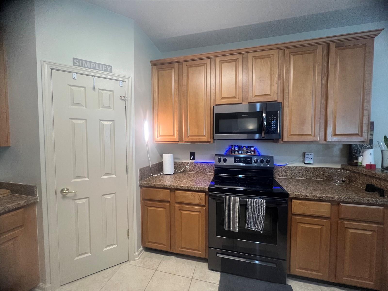 332 WOODED CROSSING CIRCLE