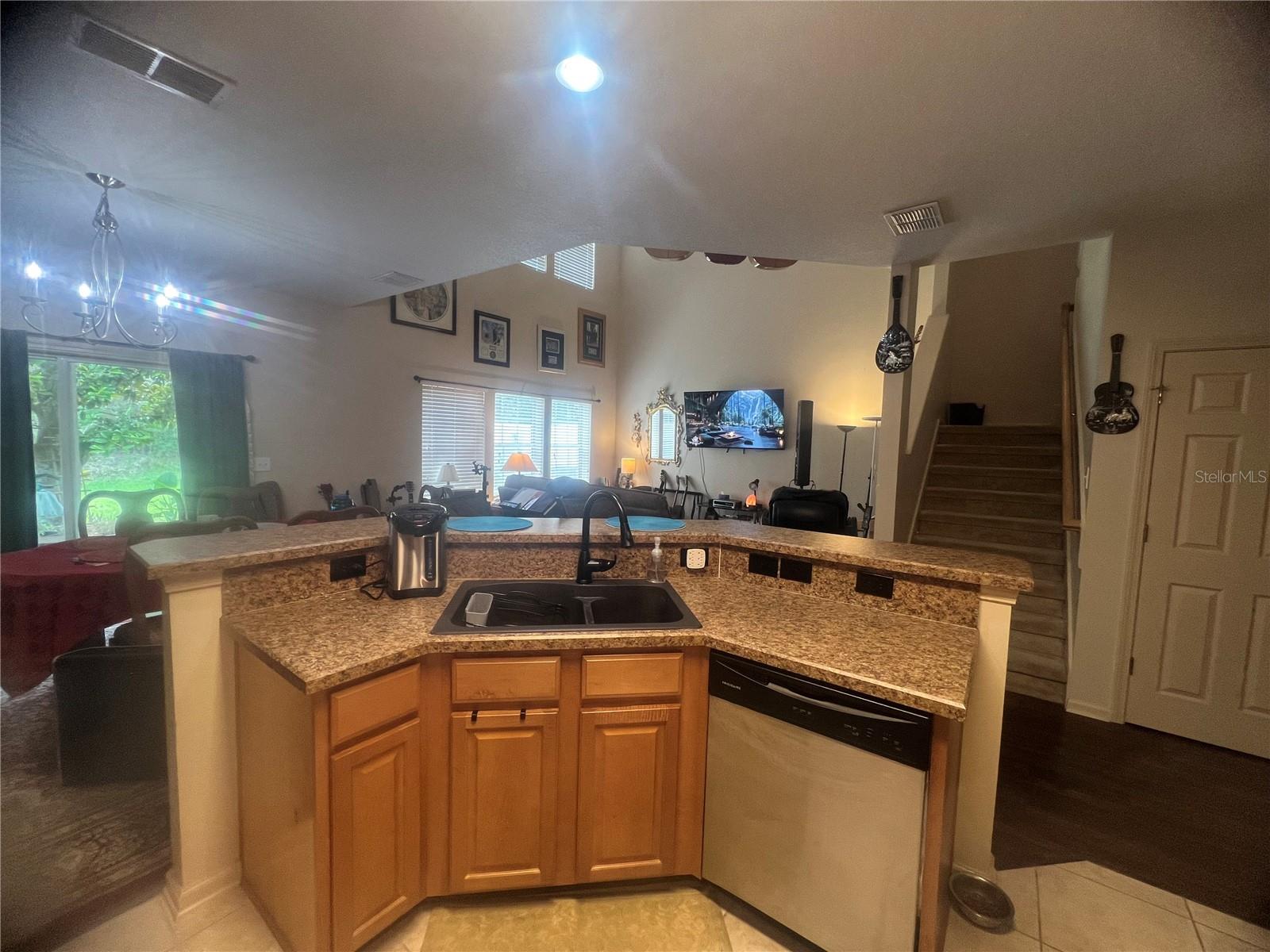 332 WOODED CROSSING CIRCLE
