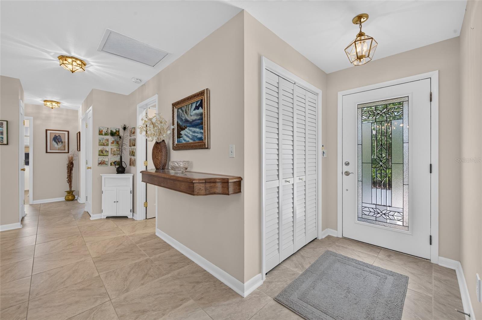 802 SANDWEDGE DRIVE