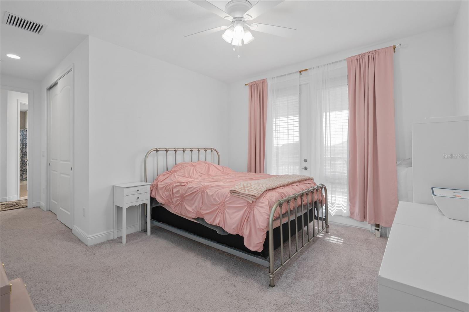 EAGLE CRK VILLAGE I - Residential