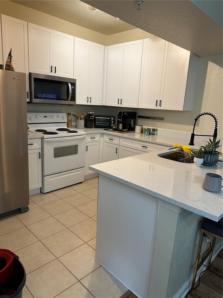 OXFORD PLACE AT TAMPA PALMS A - Residential Lease