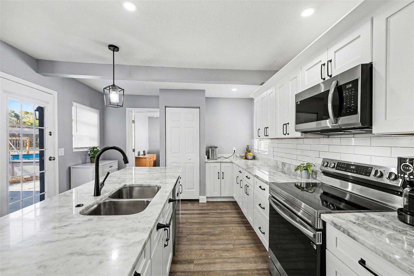 CAMPUS SHORES SUB - Residential