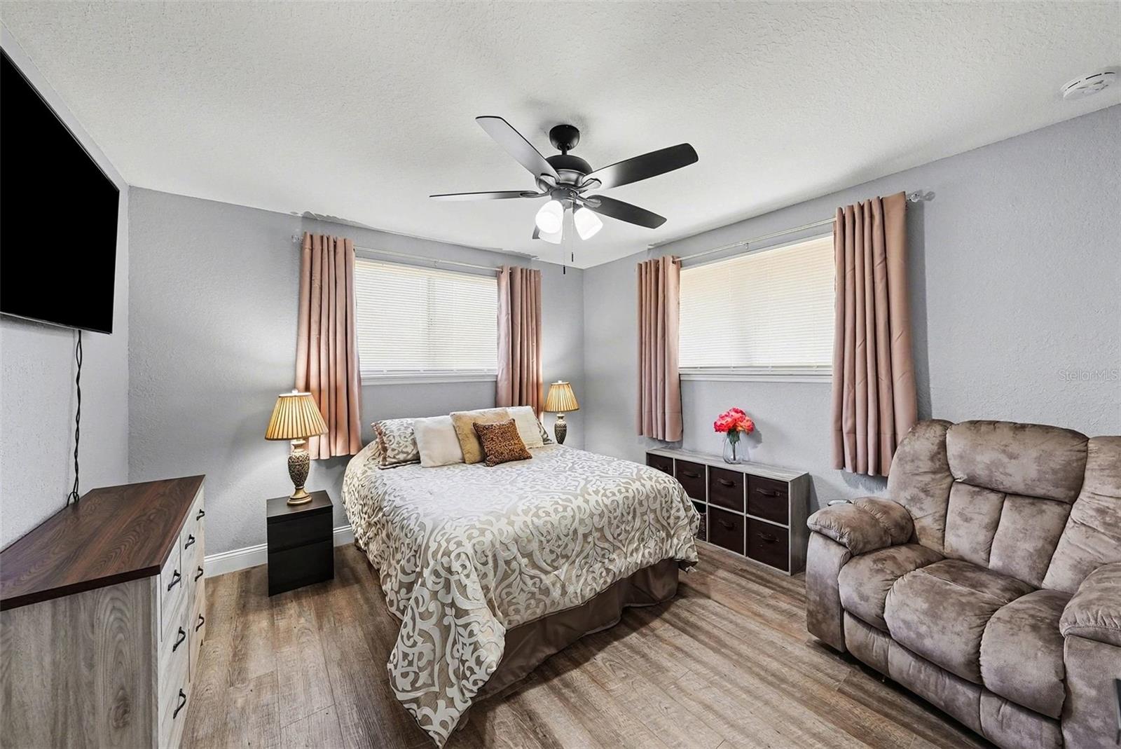 CAMPUS SHORES SUB - Residential