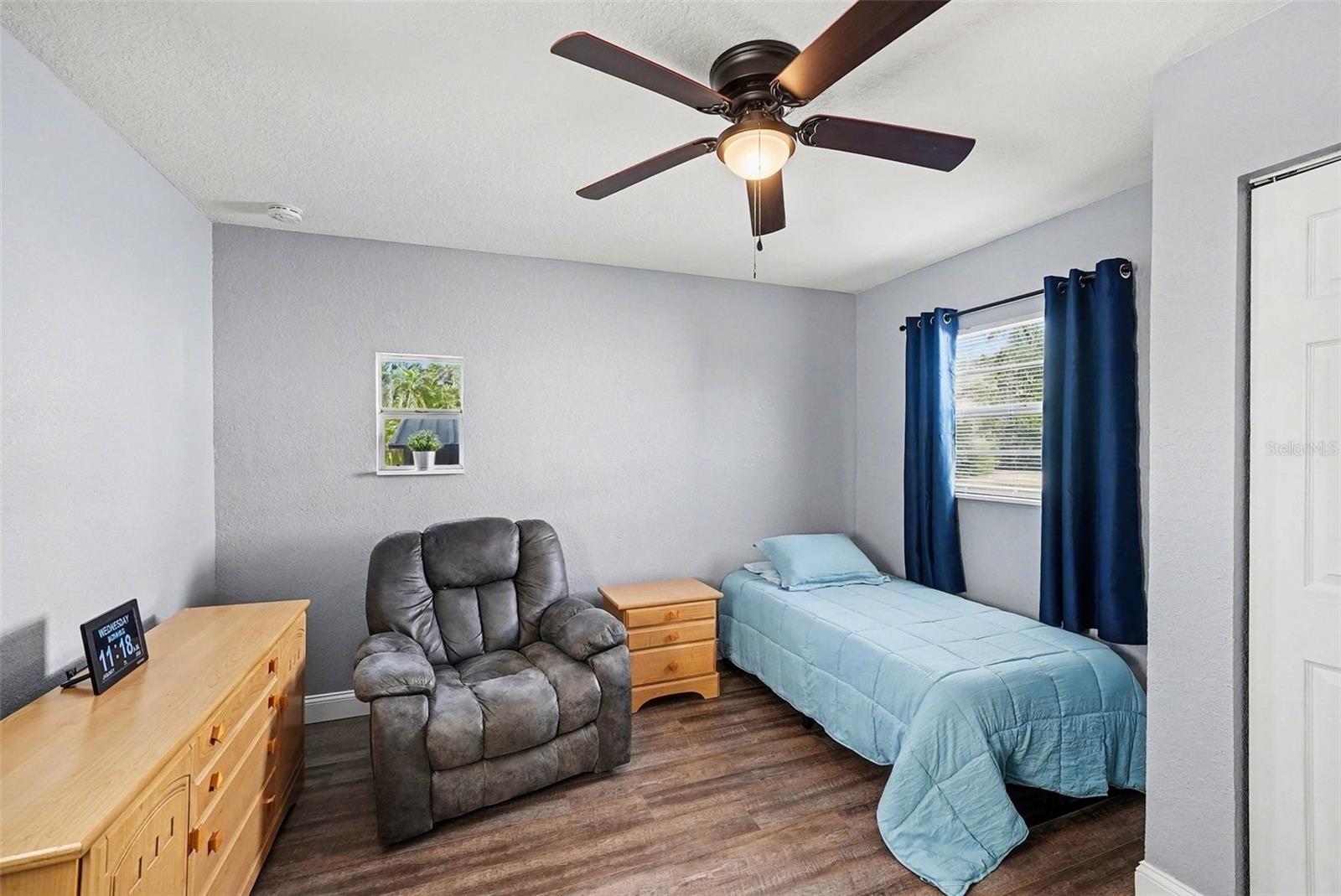 CAMPUS SHORES SUB - Residential