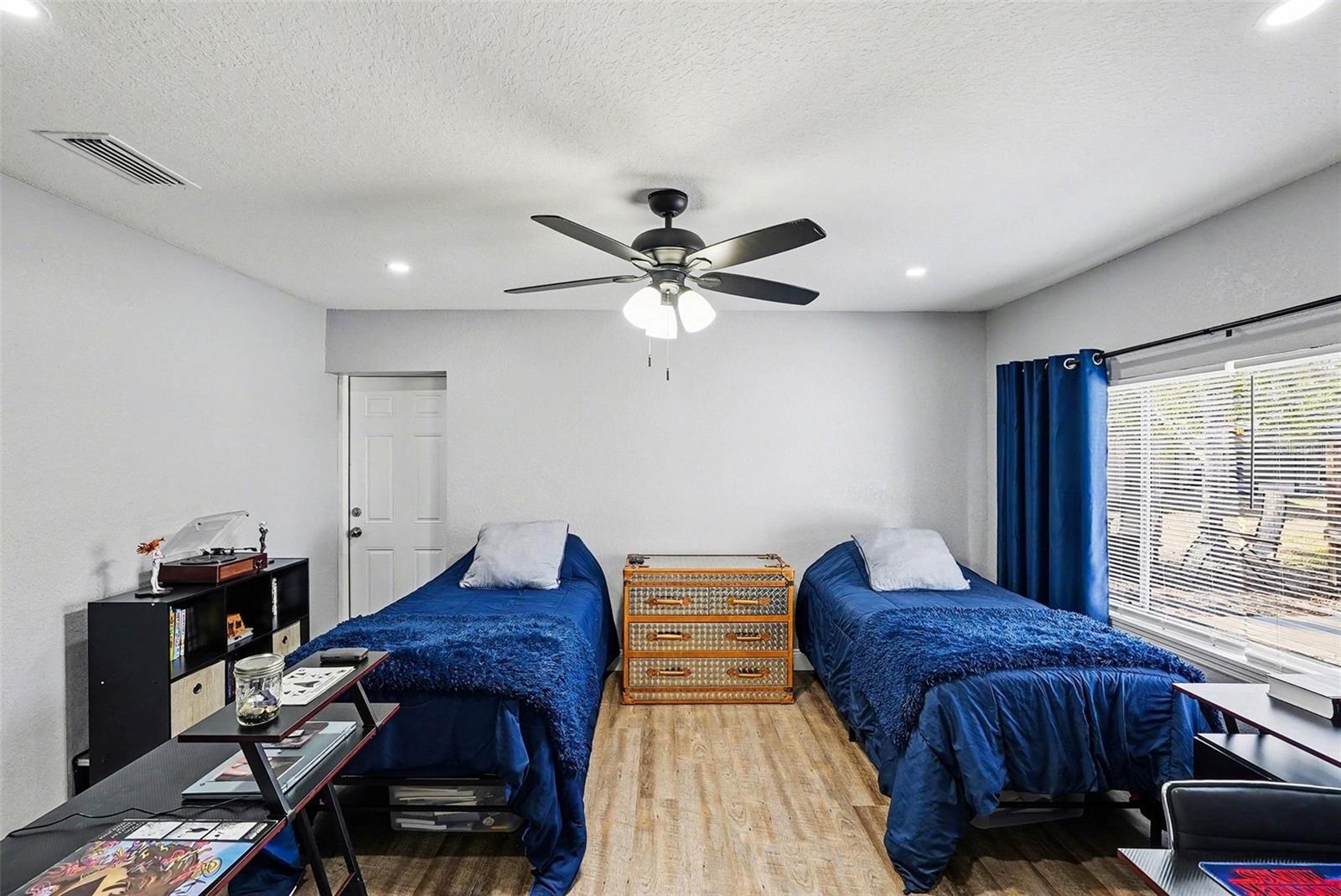 CAMPUS SHORES SUB - Residential